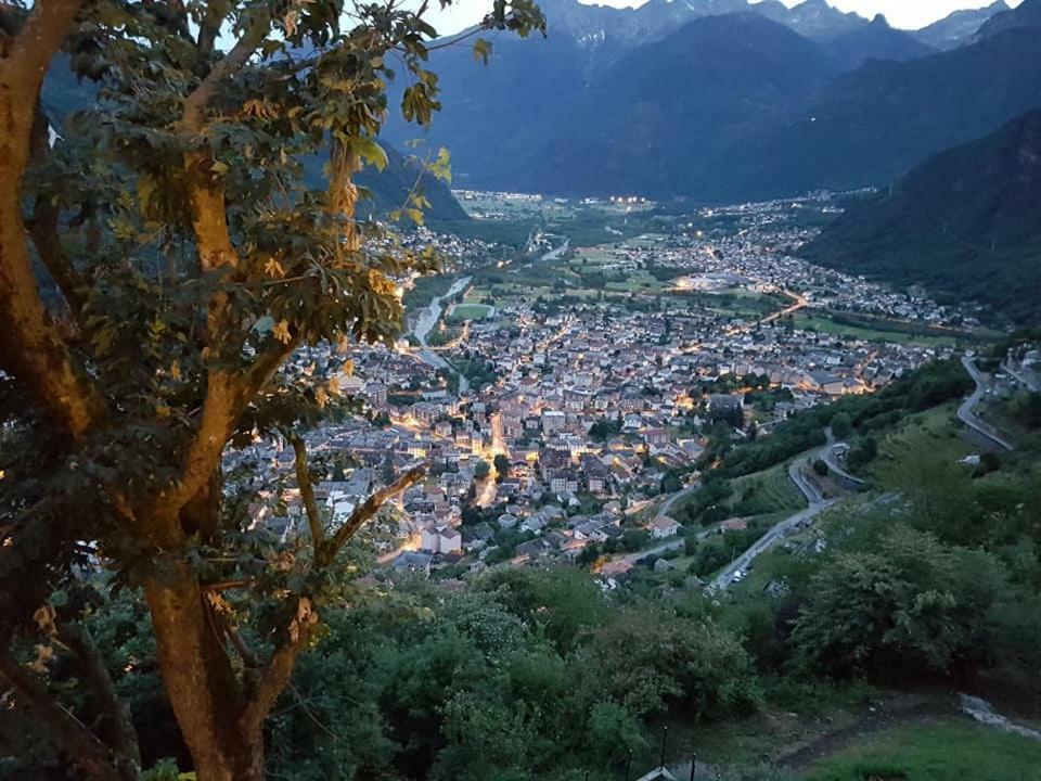 Foresteria B&B Vecchiascuola Pianazzola Chiavenna Exterior foto