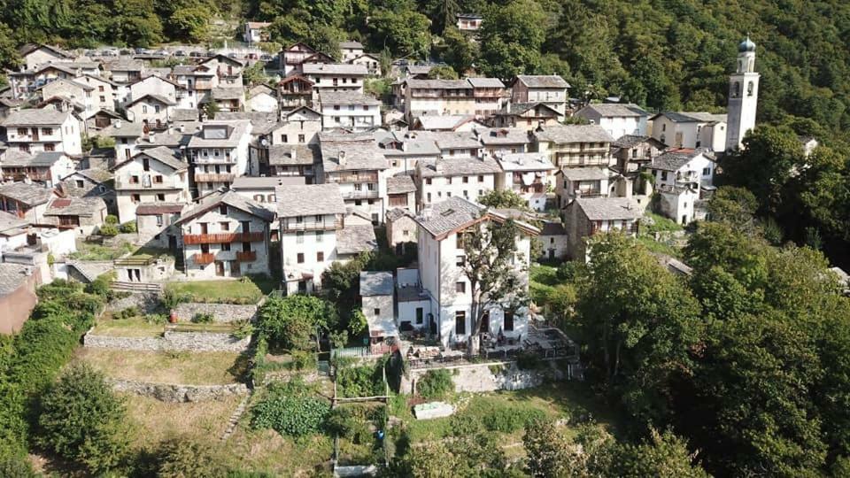 Foresteria B&B Vecchiascuola Pianazzola Chiavenna Exterior foto